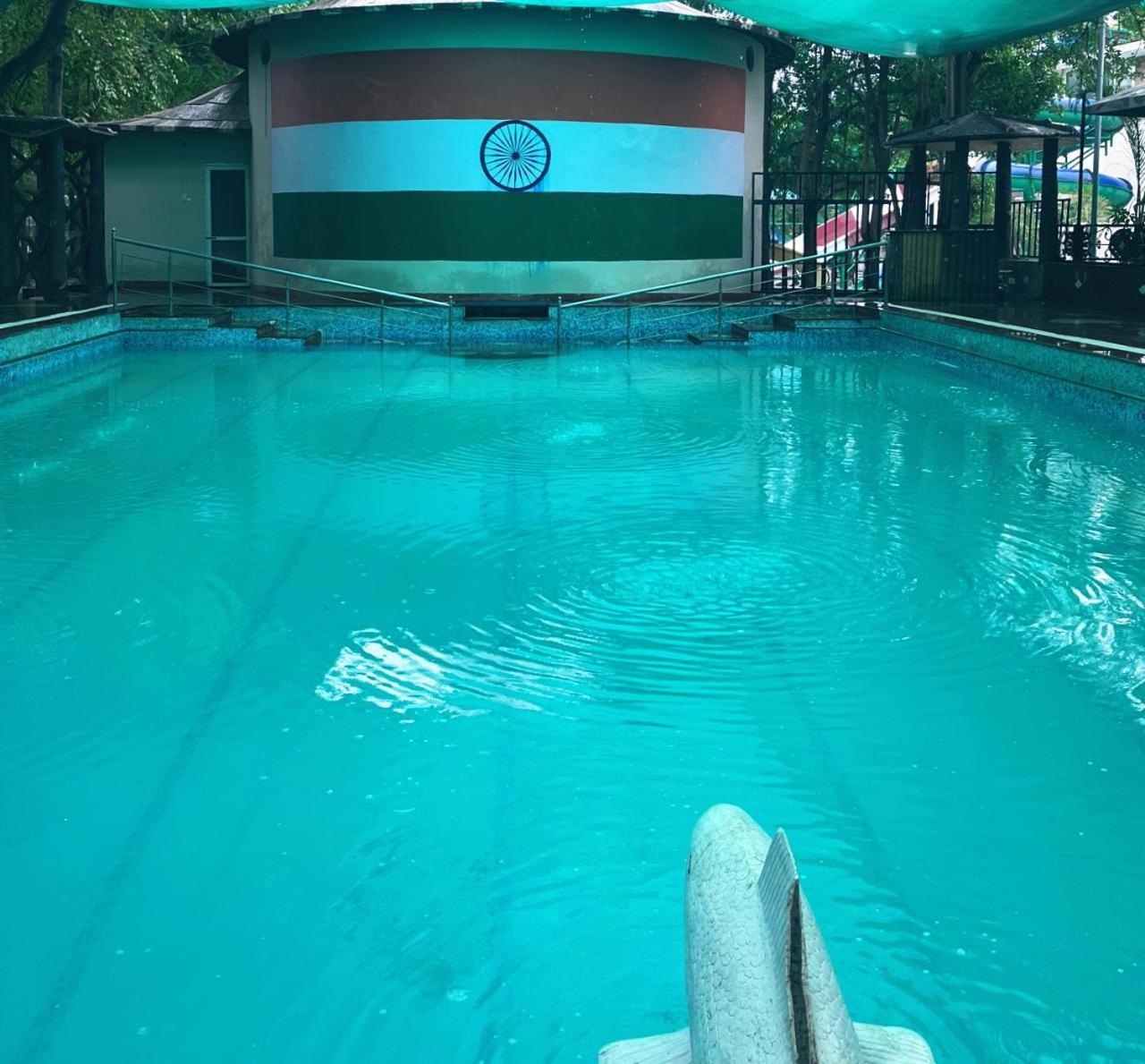 Kangs Nirvana Resorts And Spa Mahalpur Exterior foto